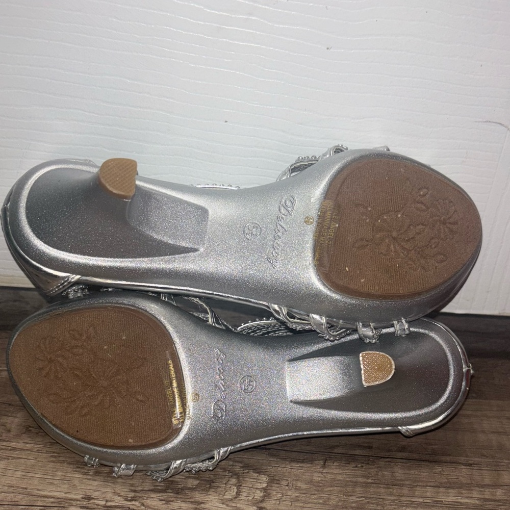 Delicacy Rhinestone heels - Picture 6 of 6